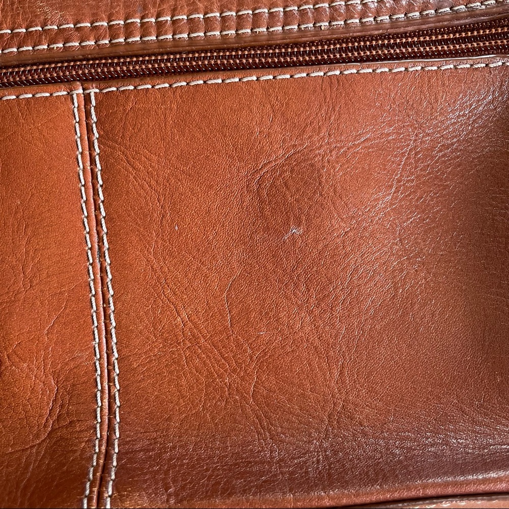 Kenneth Cole Reaction Leather Shoulder Bag - Picture 12 of 12